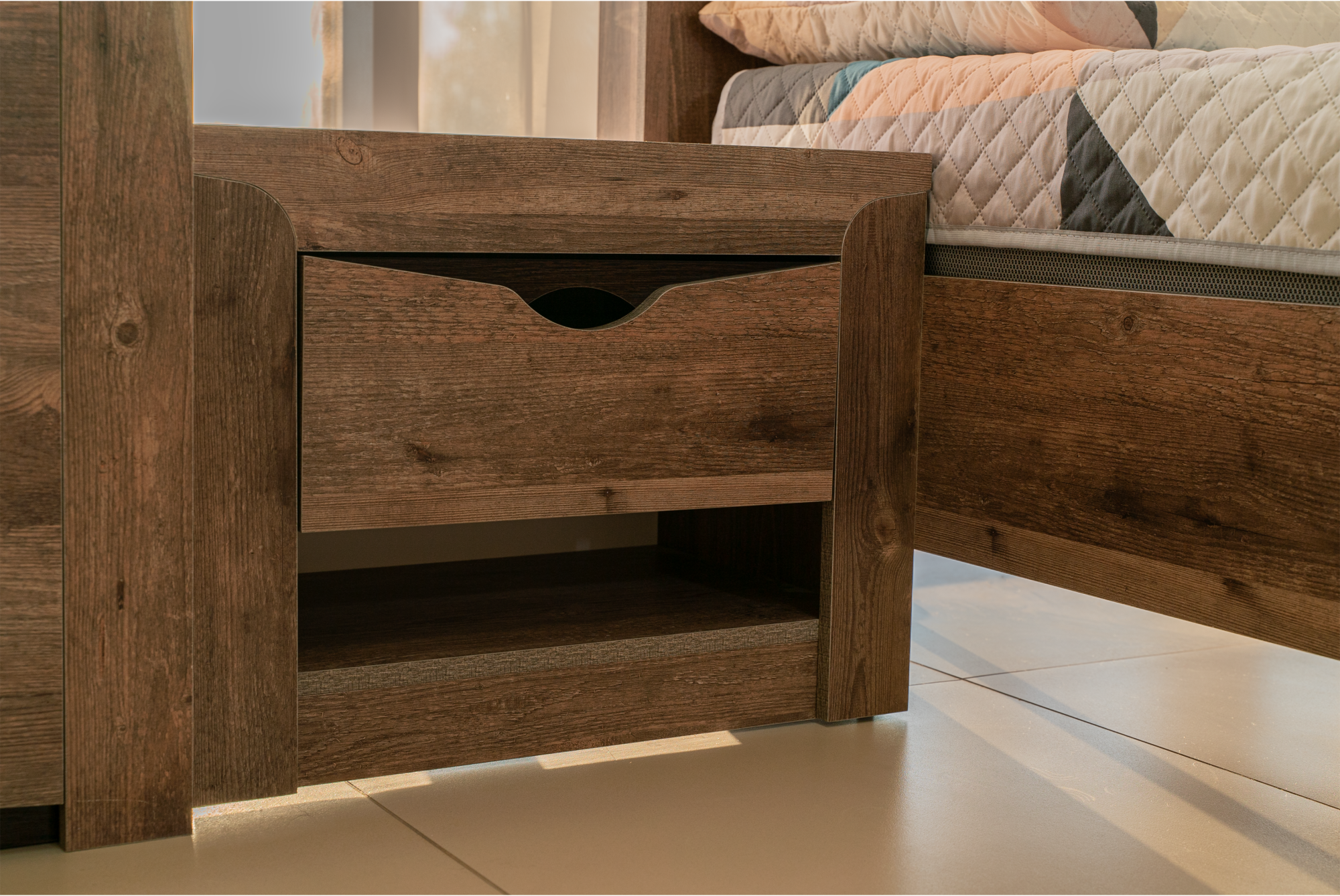 33,12 "Лючия" Тумба прикроватная (кейптаун/венге/белый)